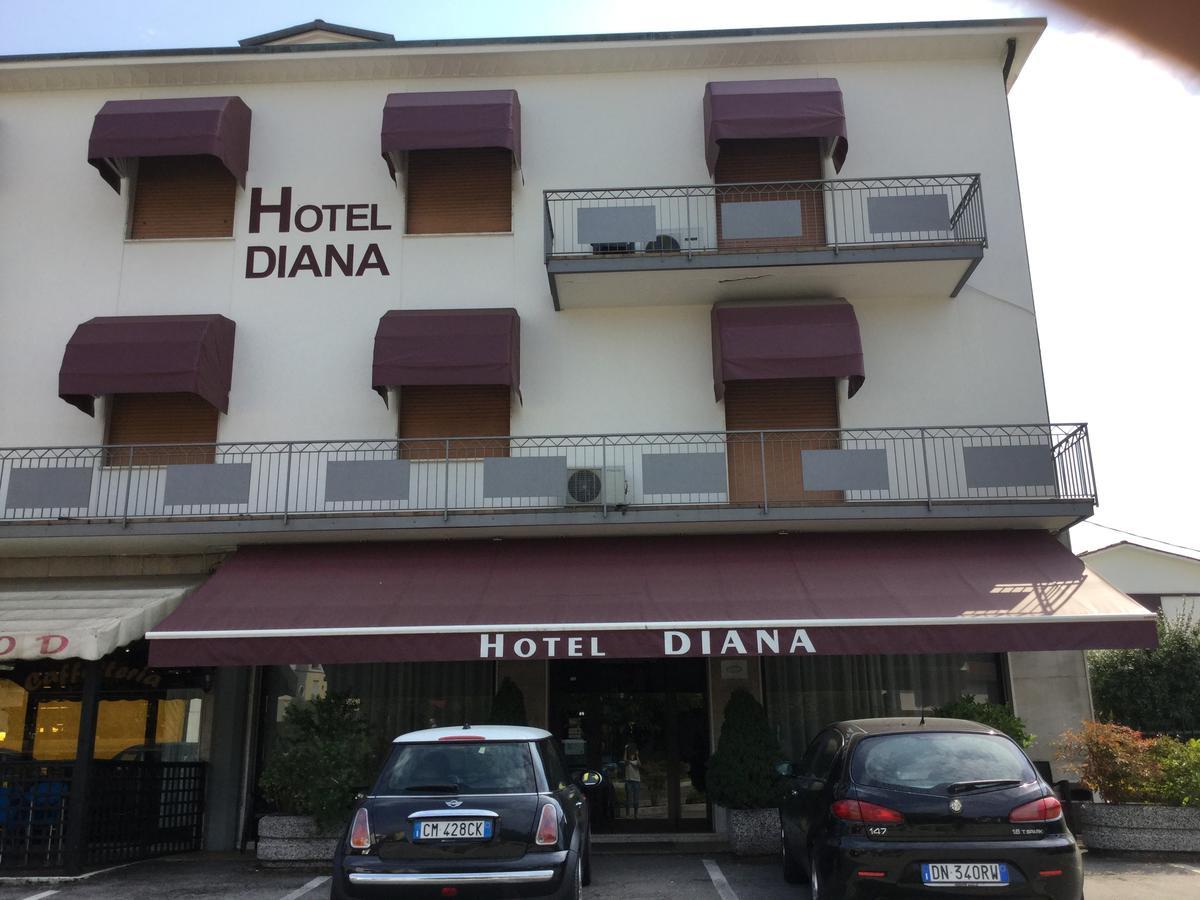 Albergo Diana Legnaro Exterior photo